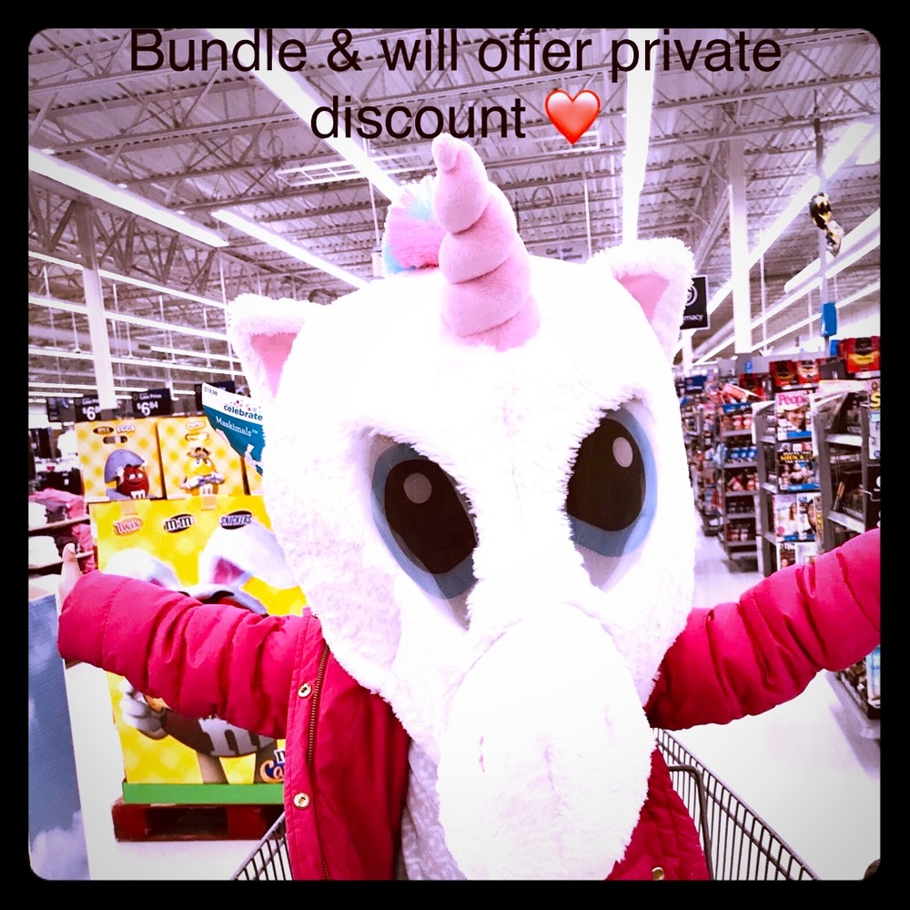 Make an offer or Bundle and save... ❤️🤗